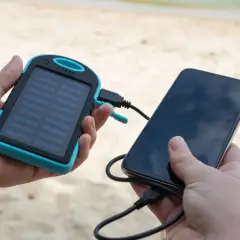 Jaki power bank solarny? Poznaj fakty i wybierz mądrze!
